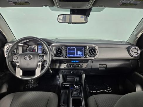 Used 2022 Toyota Tacoma SR5 w/ Technology Package RWD image 29