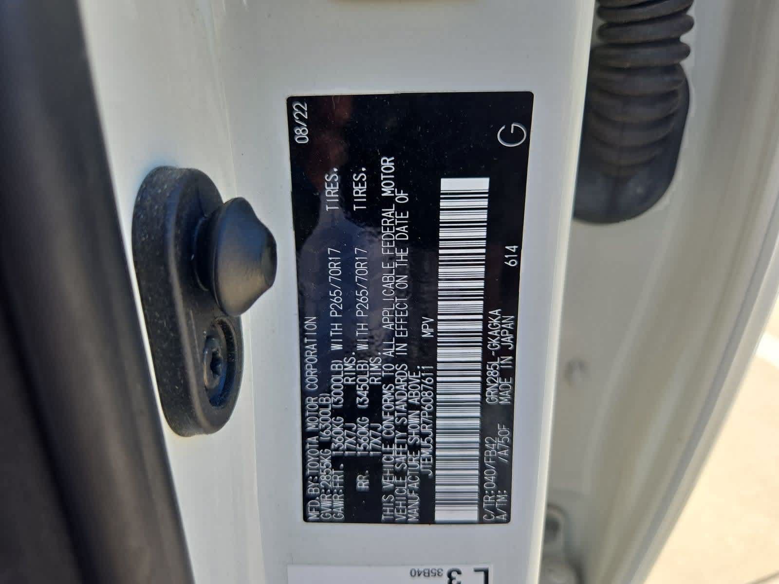 Used 2023 Toyota 4Runner SR5 AWD/4WD image 34