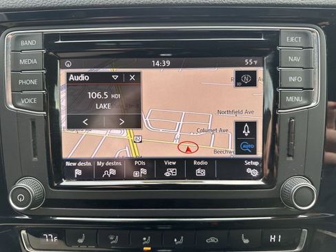 Used 2017 Volkswagen Jetta GLI image 16