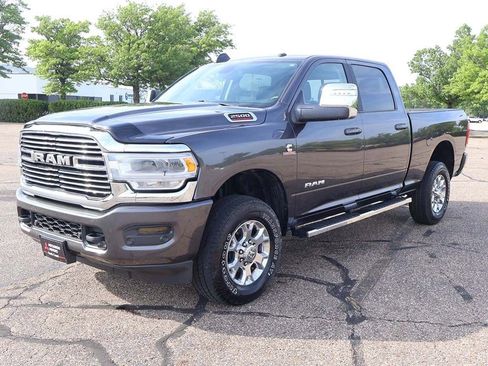 Used 2024 RAM 2500 Laramie AWD/4WD image 8