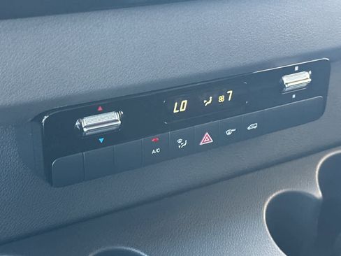 New 2025 Mercedes-Benz Sprinter 2500 image 18