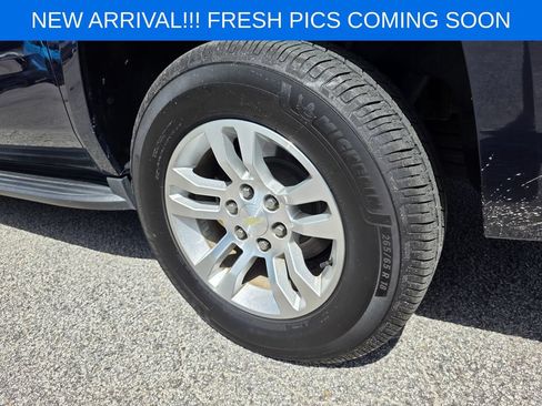 Used 2019 Chevrolet Suburban LT AWD/4WD image 7