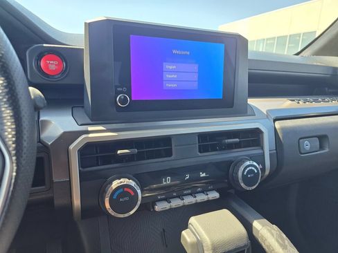 Used 2024 Toyota Tacoma TRD Off-Road AWD/4WD image 18