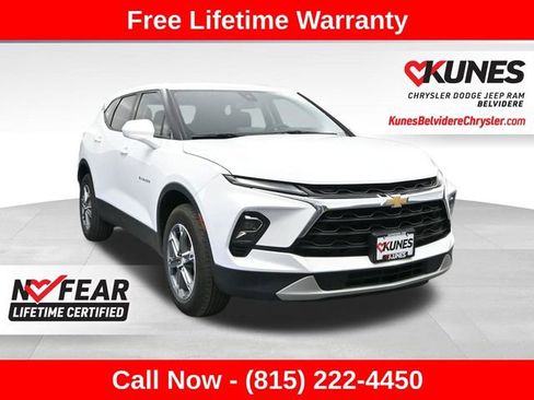 Used 2025 Chevrolet Blazer LT AWD/4WD image 1