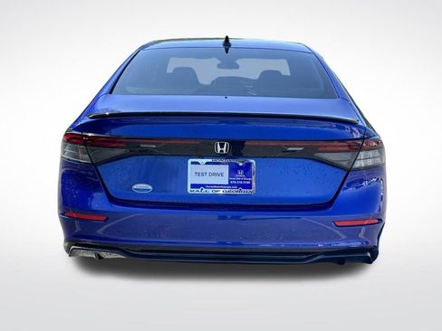 Used 2025 Honda Accord Sport image 4