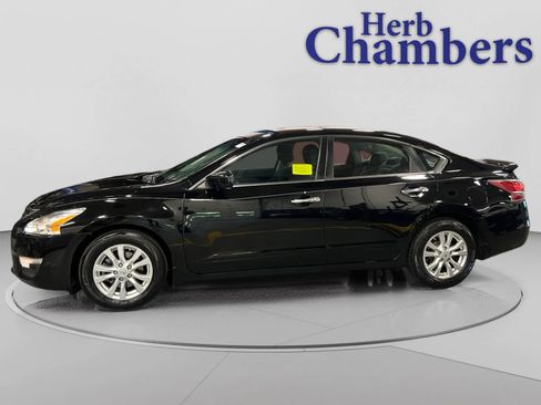Used 2015 Nissan Altima 2.5 S w/ Sport Value Package FWD image 5