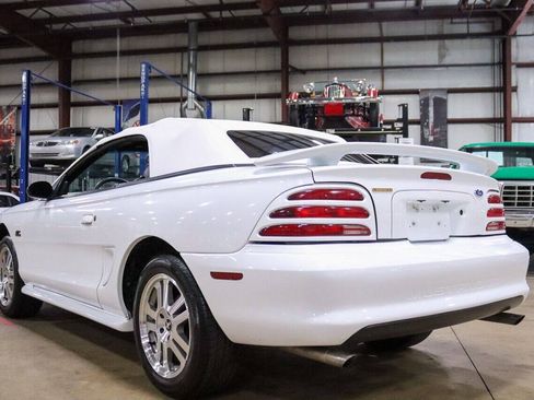 Used 1995 Ford Mustang GT RWD image 3