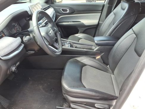 Used 2024 Jeep Compass Latitude AWD/4WD image 11