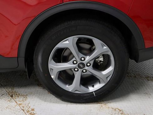 Certified 2025 Ford Escape ST-Line AWD/4WD image 18