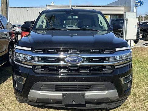 Used 2024 Ford Expedition Limited image 2