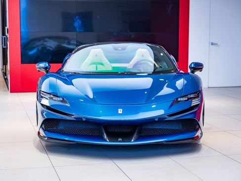 Used 2025 Ferrari SF90 Spider image 2