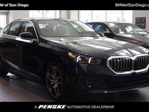 New 2027 BMW i5 eDrive40 RWD image 1