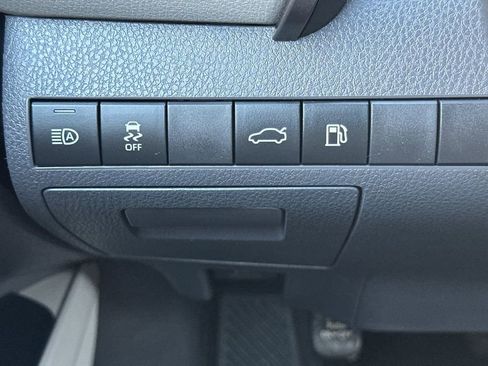 Used 2018 Toyota Camry SE image 27