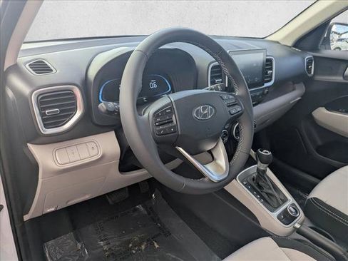 New 2026 Hyundai Venue SEL image 3