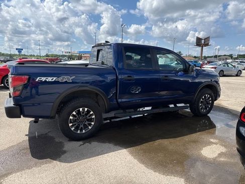 Used 2024 Nissan Titan PRO-4X w/ Pro-4x Convenience Package image 6