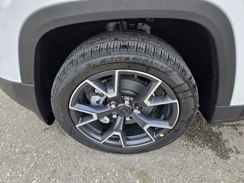 New 2026 Jeep Cherokee Overland w/ Advanced Pro Tech Group AWD/4WD image 10