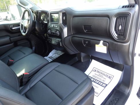 Used 2024 Chevrolet Silverado 2500 W/T w/ WT Convenience Package image 41