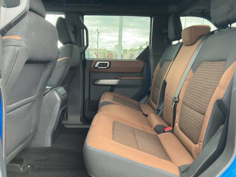 Used 2023 Ford Bronco Outer Banks w/ Sasquatch Package AWD/4WD image 29
