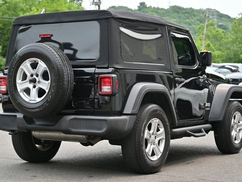 Used 2018 Jeep Wrangler Sport AWD/4WD image 5