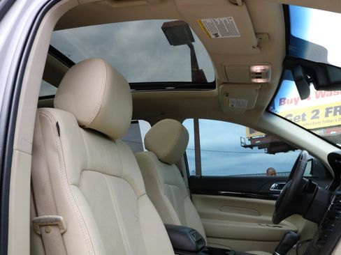 Used 2019 Lincoln MKT AWD image 55
