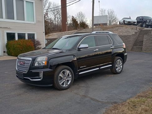 Used 2017 GMC Terrain Denali image 1