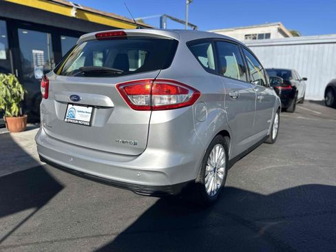 Used 2017 Ford C-MAX SE w/ Equipment Group 201A image 5