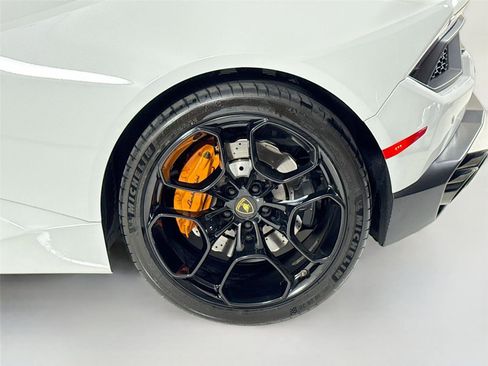 Used 2018 Lamborghini Huracan LP 580-2 image 35
