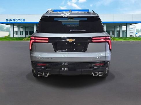 New 2026 Chevrolet Traverse High Country w/ LPO, Floor Liner Package AWD/4WD image 8
