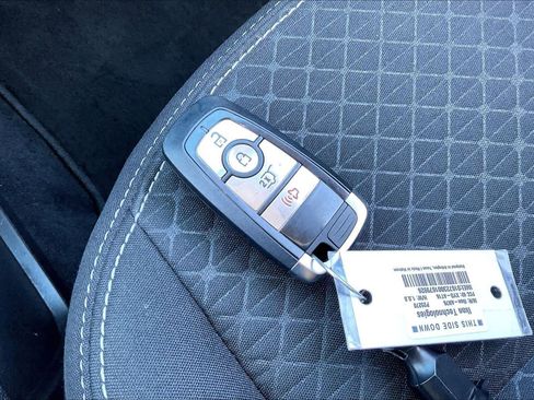 Used 2025 Ford Escape Active image 13