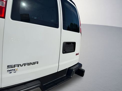 Used 2023 GMC Savana 2500 w/ Driver Convenience Package RWD image 26