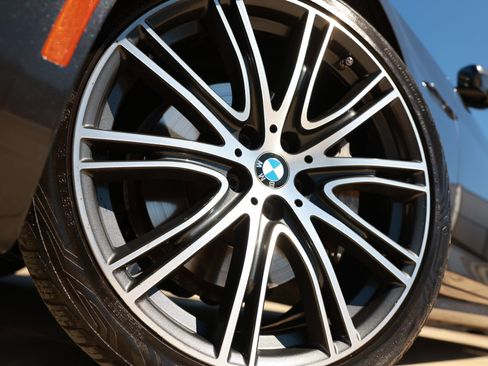 Used 2017 BMW 540i xDrive image 47