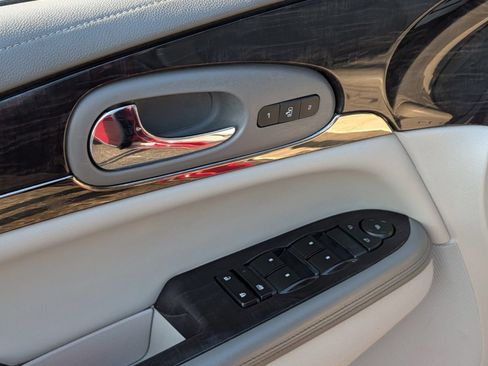 Used 2016 Buick Enclave Leather FWD image 24