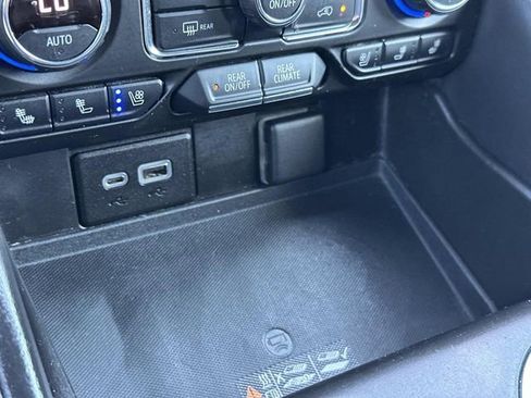 Used 2021 Chevrolet Tahoe Premier w/ Premium Package image 43