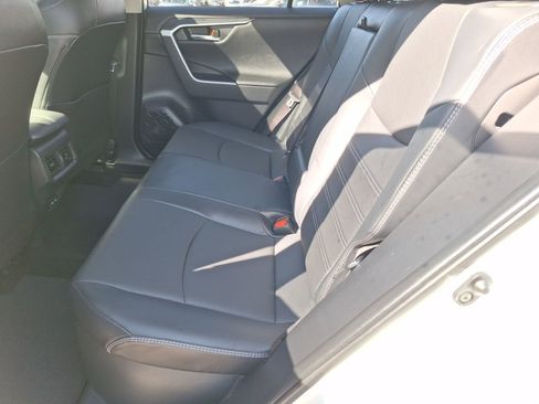 Used 2022 Toyota RAV4 Limited image 31