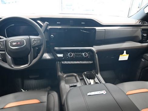 New 2026 GMC Sierra 2500 AT4 w/ AT4 Premium Plus Package AWD/4WD image 17