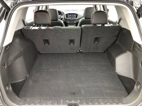 Used 2022 GMC Terrain AT4 AWD/4WD image 18