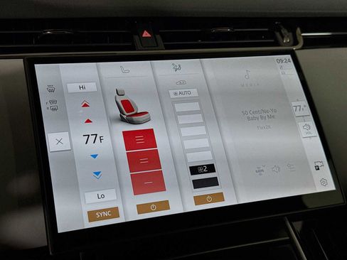 New 2026 Land Rover Range Rover Evoque Dynamic SE image 15