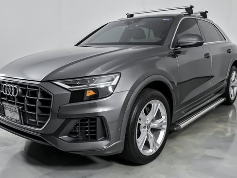 Used 2019 Audi Q8 Premium Plus w/ Premium Plus image 6