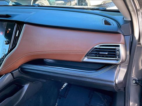 Used 2020 Subaru Outback Touring XT image 18