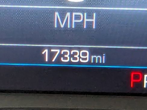 Used 2024 Chevrolet Equinox LT image 19