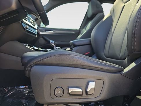 Used 2024 BMW X3 M40i AWD/4WD image 32