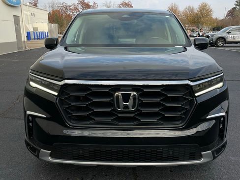 Certified 2025 Honda Pilot EX-L image 9