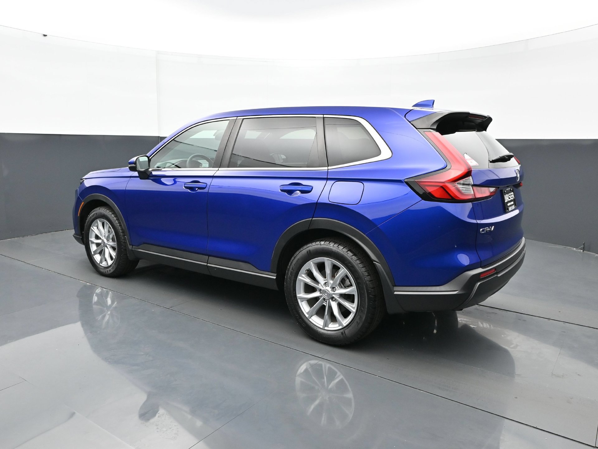 Used 2024 Honda CR-V EX image 4