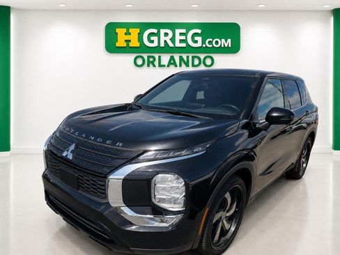 Used 2023 Mitsubishi Outlander SE FWD image 4