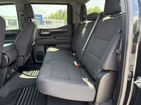 Used 2024 Chevrolet Silverado 1500 RST w/ Z71 Off-Road Package AWD/4WD image 13