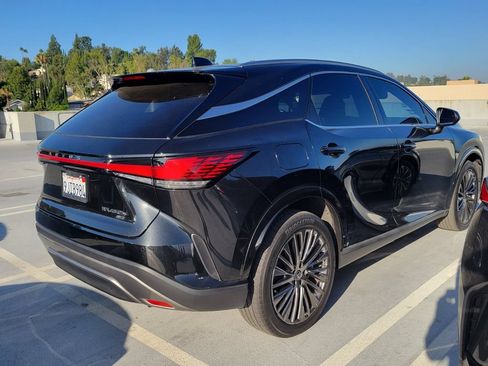 Certified 2024 Lexus RX 450h AWD w/ Convenience Package image 4