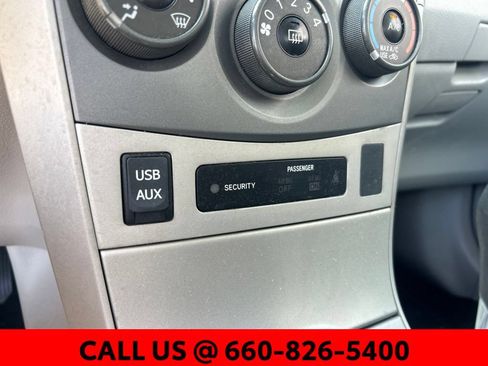 Used 2012 Toyota Corolla LE FWD image 14