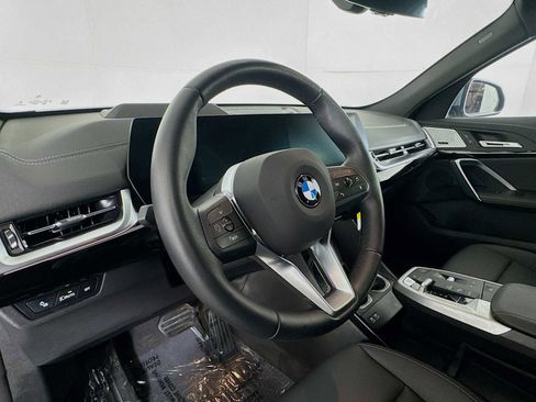 Used 2025 BMW X2 xDrive28i w/ Premium Package image 24