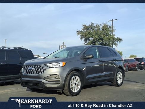Certified 2023 Ford Edge SE image 1