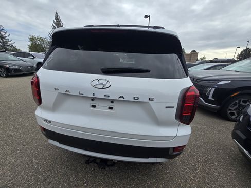 Used 2022 Hyundai Palisade SEL w/ Premium Package AWD/4WD image 5